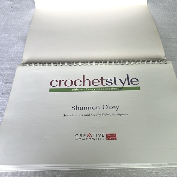 CROCHET STYLE BOOK BY CREATIVE HOMEOWNER - HOME ARTS - Picture 7 of 15